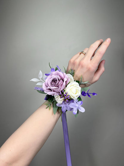 Lavender Wedding Boutonnière, Wedding Groom Light Purple White Boutonnière Pin-on, Lilac Groomsmen Flower Lapel