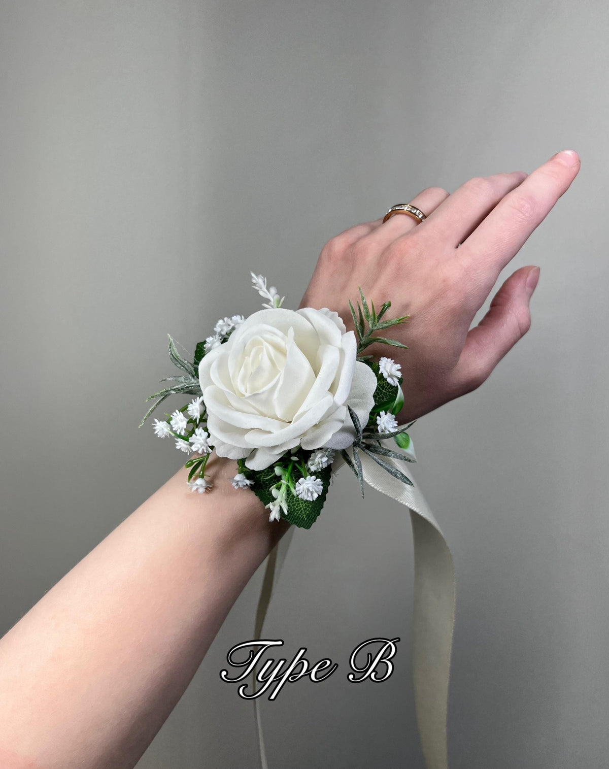Wedding White Corsage Wrist Ivory Bridesmaids Corsage Ivory Mom Corsage Accessories White Rose Classic Corsage Sage Small Corsage Reddit