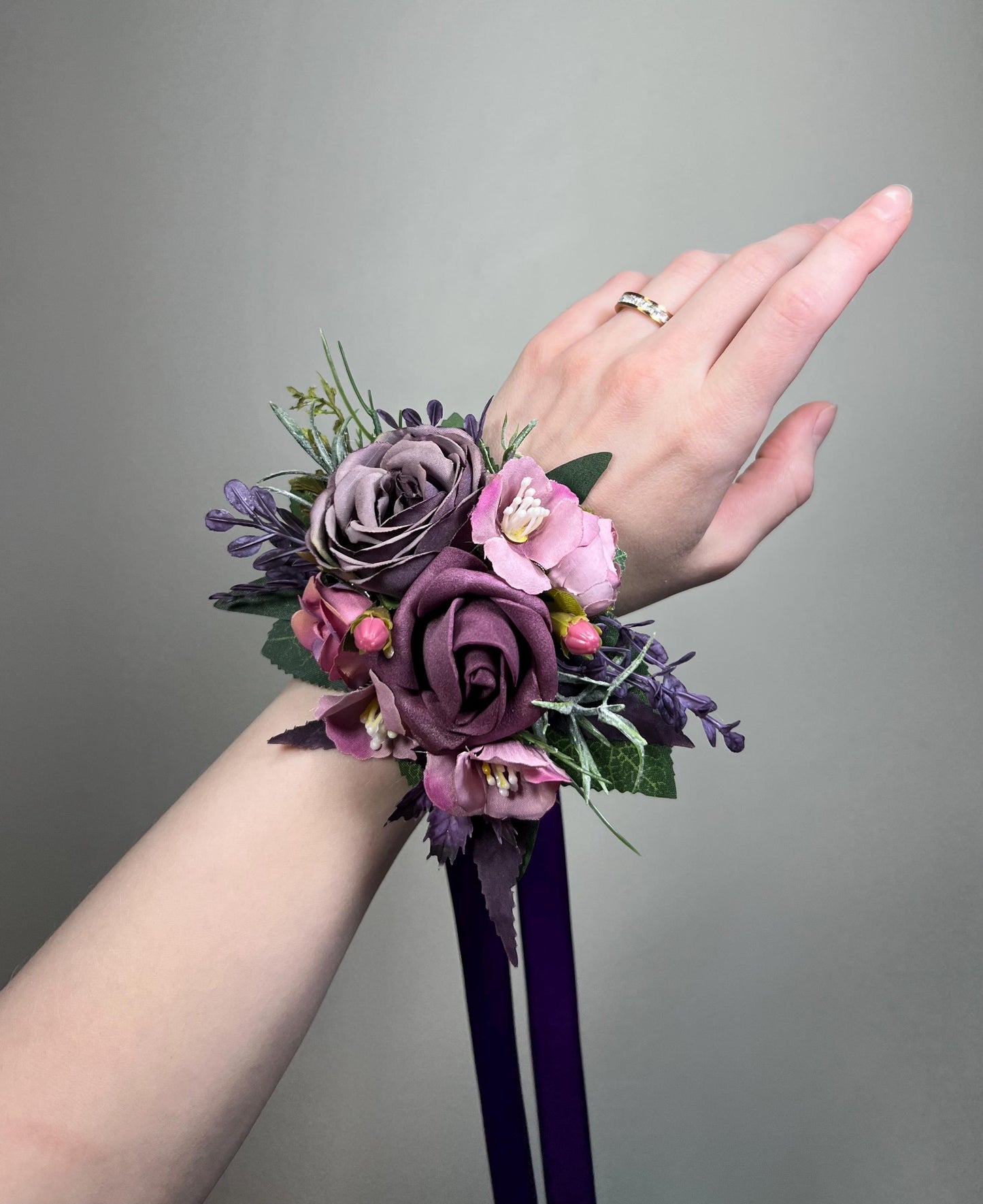 Dusty Purple Corsage, Wedding Mauve Wrist Corsage Bridesmaids, Plum Wristlet Prom Corsage Floral