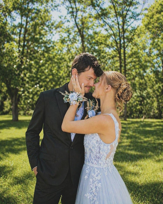 Blue Corsage Wedding Boho Eucalyptus Wrist Corsage Sky Blue Rose Bridesmaids Corsage Dusty Blue Baby Breath Prom Corsage Artificial Flowers