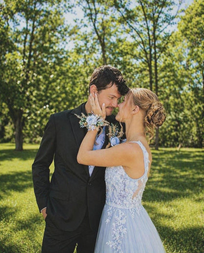 Blue White Hair Comb, Wedding Dusty Blue Hair Piece Bridal, Light Blue Rose Hair Accessories, Bridesmaids Decorative Comb Artificial Flowers