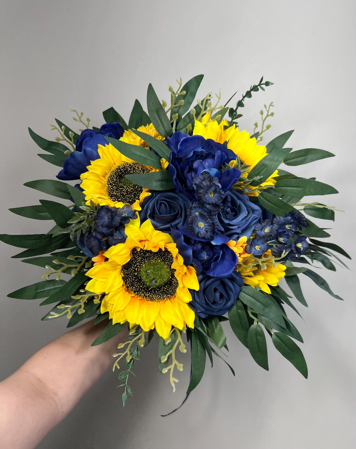 Navy Blue Sunflower Bouquet, Bridal Wedding Bouquet, Bridesmaid Dark Blue Yellow Flowers, Sunflower Fall Wedding Artificial Flowers