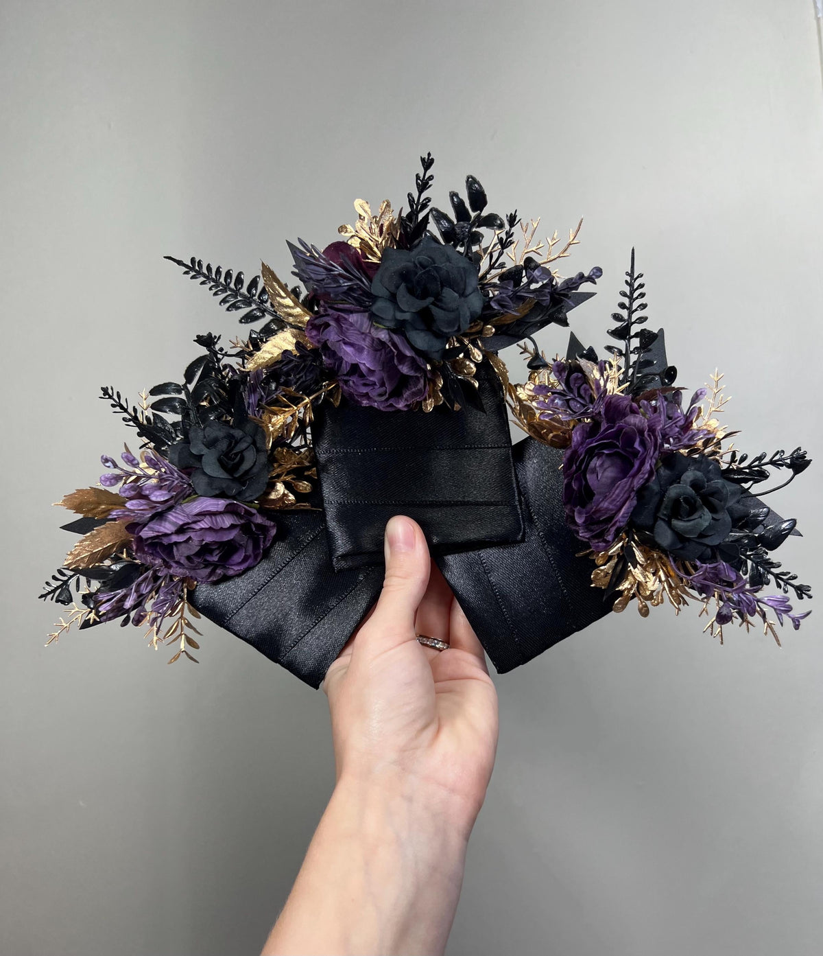 Black Plum Pocket Boutonnière, Wedding Gothic Square Boutonnière, Black Gold Dark Purple Groom Flower, Black Purple Pocket Boutonnière