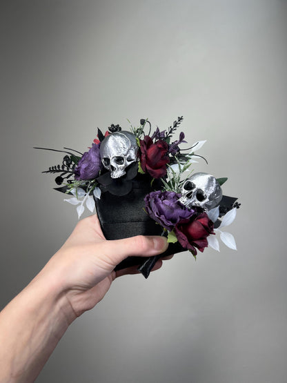 Silver Skull Pocket Boutonnière, Wedding Black Purple Burgundy Boutonnière, Groom Halloween Pin on Boutonnière, Spooky Men Lapel Flower