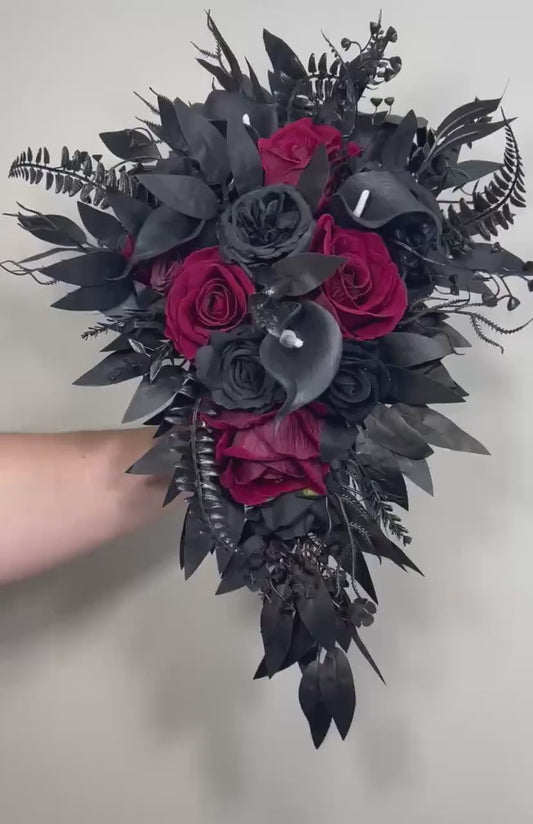 Black Burgundy Cascading Bouquet, Bridal Gothic Bouquet, Black Calla Lily Cascade Bouquet, Moody Halloween Bridesmaid Flowers Artificial