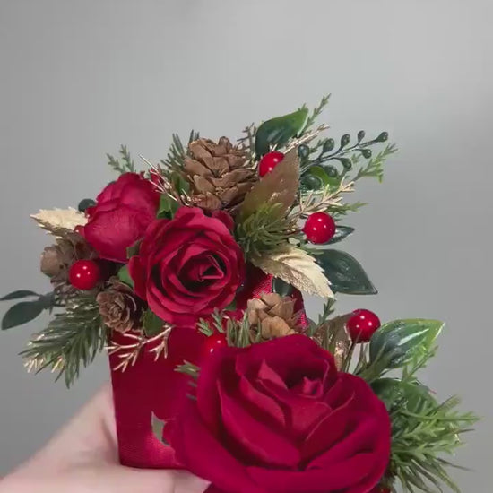 Christmas Pocket Boutonniere Wedding Red Christmas Boutonnière Square Groom Gold Boutonniere Red Winter Pine Cone Boutonniere Groomsmen