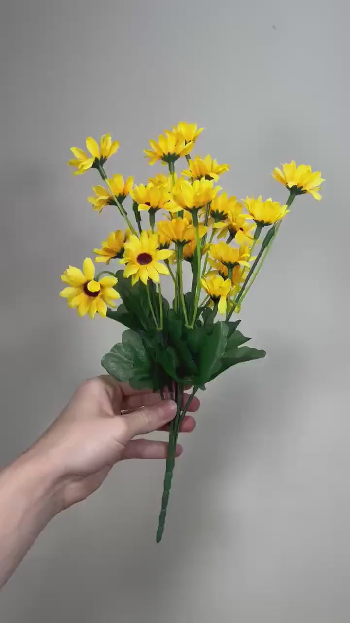 Sunflower Bunch Artificial Wedding Yellow Sunflowers with Stems Silk Flowers Heads Sunflower Fall Flower Faux Craft Supplies Sunflower DIY