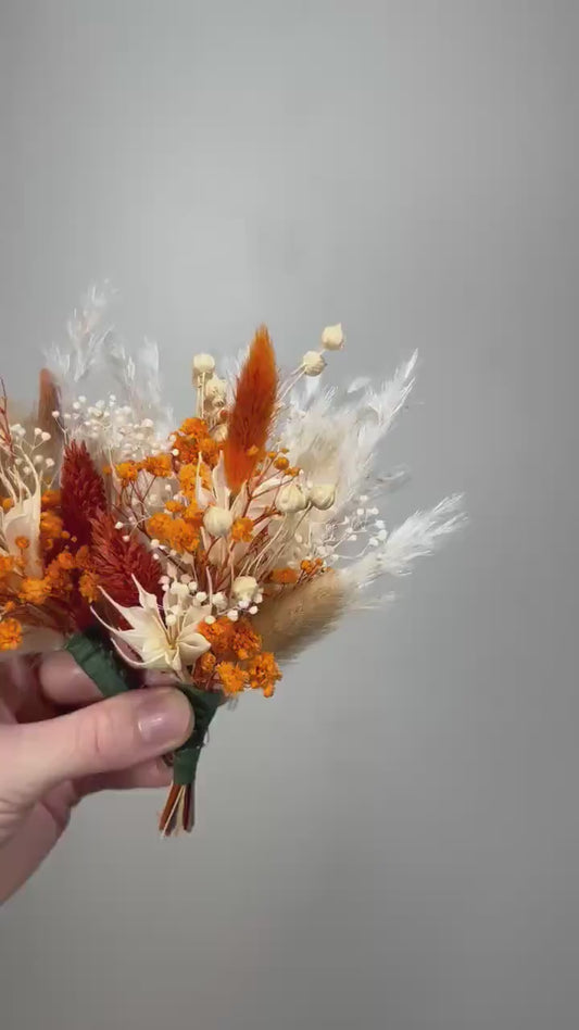 Burnt Orange Boutonnière Wedding Terracotta Boho Boutonniere Groom Baby Breath Rust Boutonnière Pampas Grass Beige Dried Flowers