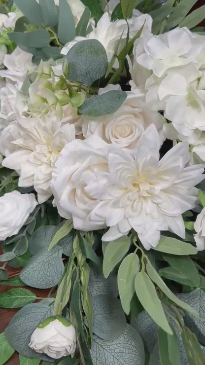 White Sweetheart Wedding Table Decor White Ivory Centerpiece Wedding White Sweetheart Eucalyptuses Greenery Table Decor White Centerpiece