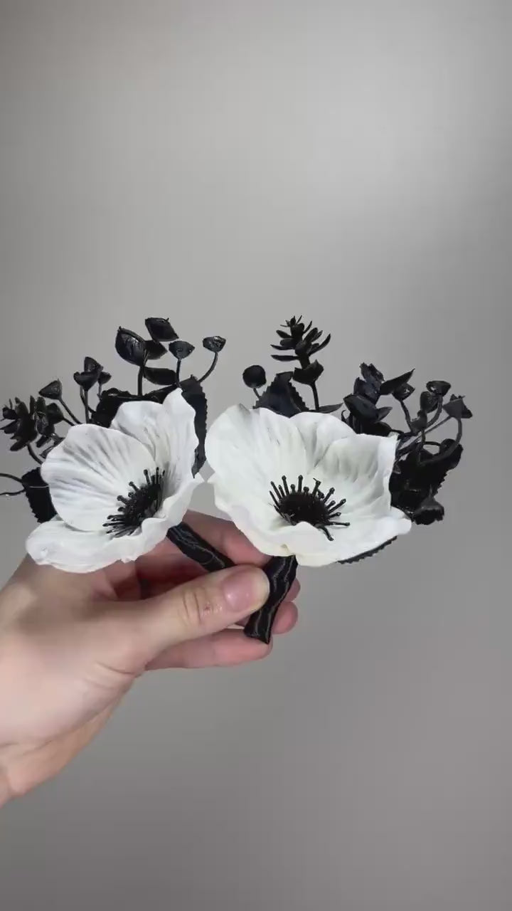 Anemone Corsage Wedding White Black Corsage Anemone Wrist Corsage Mom Anemone Black White Bridesmaids Corsage Prom Anemone Artificial Flower