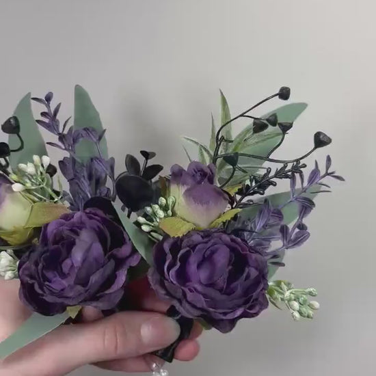 Plum Boutonnière Wedding Dark Purple Black Boutonniere Groom Black Plum Boutonnière Groomsmen Dark Purple Black Boutonniere Sage Green