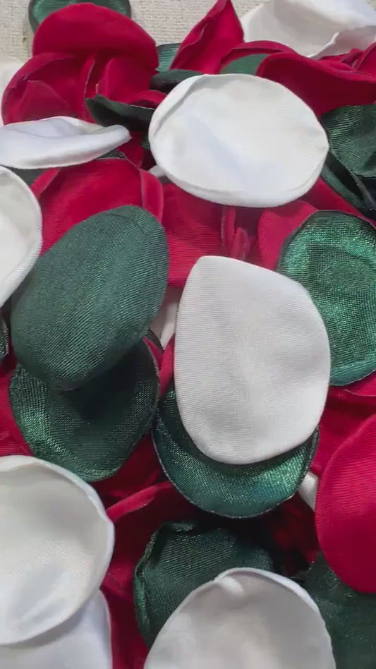 Christmas Petals Green White Red Petals Wedding Decor Flower Girl Petals Emerald Green Aisle Decor Flower Petals Red Green  Decor Confetti
