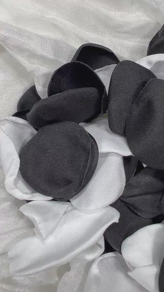 Black White Petals Wedding Decor Flower Girl Petals Black White Wedding Aisle Decor Flower Petals Black Ivory Ceremony Decor Confetti