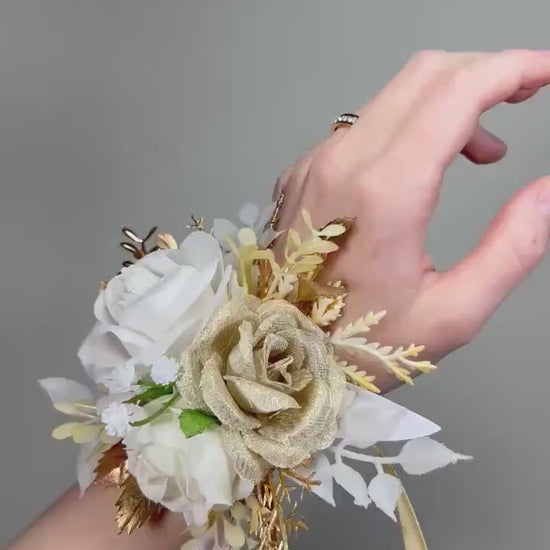 White Gold Corsage Wedding Champagne Bridesmaids Wrist Corsage Prom Ivory Beige Cream Rustic Mom Wristband Baby Breath Artificial Flowers
