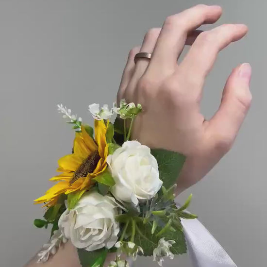 Sunflower Corsage Wedding Wrist Sunflowers Corsage Mom Yellow Sunflowers White Corsage Bridesmaids Corsage Fall Artificial Flowers
