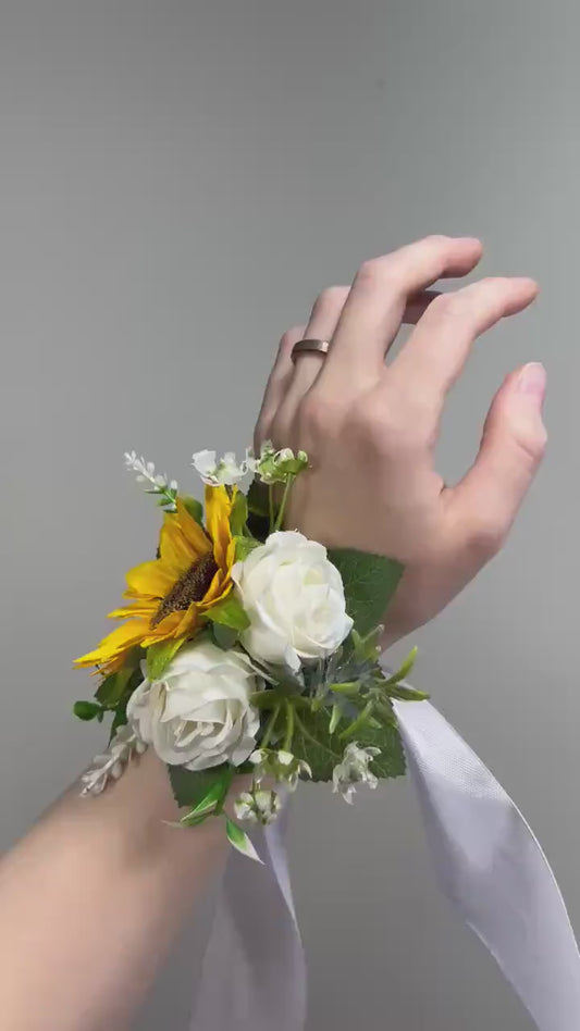 Sunflower Corsage Wedding Wrist Sunflowers Corsage Mom Yellow Sunflowers White Corsage Bridesmaids Corsage Fall Artificial Flowers