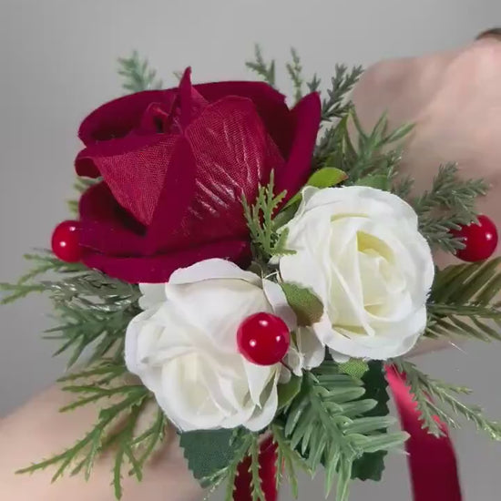 Christmas Corsage Wedding Red White Corsage Mom Dark Red Corsage Winter Red Berries Corsage Bridesmaids Pine Tree Boutonnière