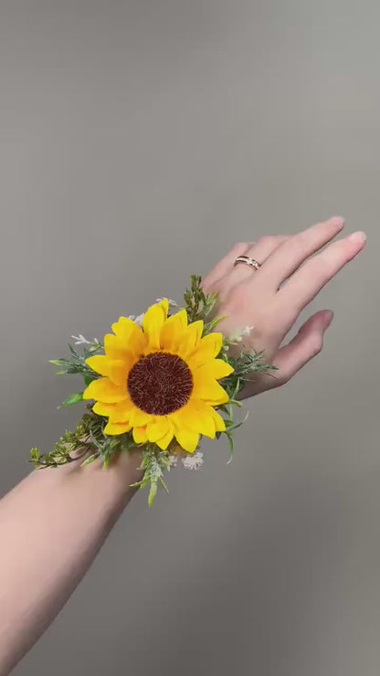 Sunflower Corsage, Wedding Yellow Sunflower Wrist Corsage, Bridesmaids Wristlet Elastic Pearl Band Sunflower