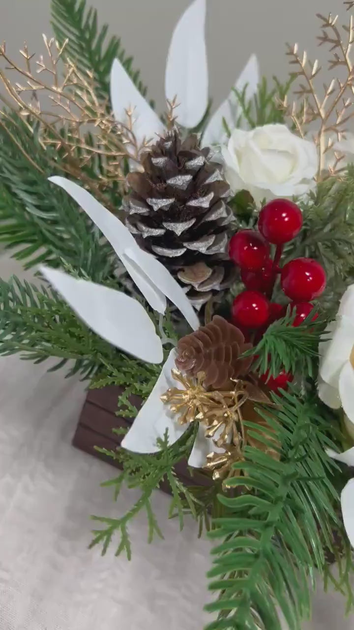 Christmas Centerpiece Decor Table Christmas Centerpiece Wedding White Table Centerpiece Silver Pine Cone with Wood Box Winter Gift Christmas