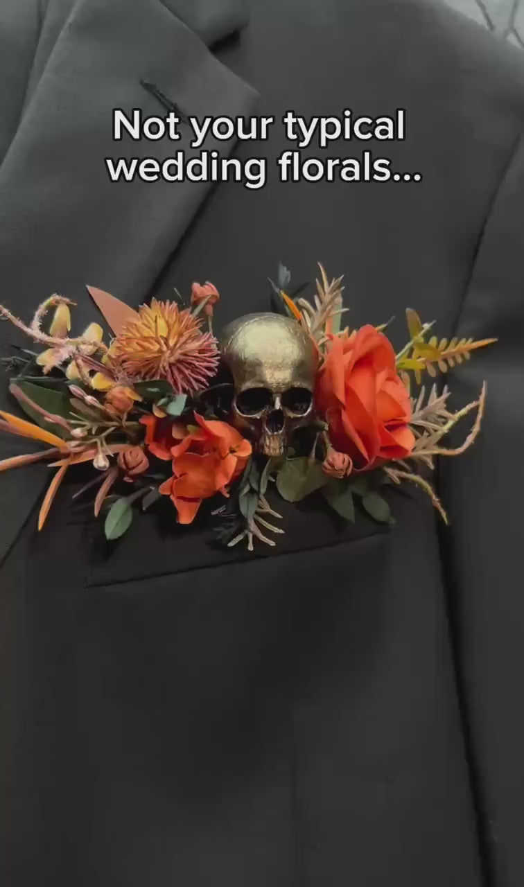 Black Burgundy Skull Pocket Boutonniere, Gothic Floral Wedding Square Boutonniere, Groomsmen Silver Skull Halloween Boutonnière