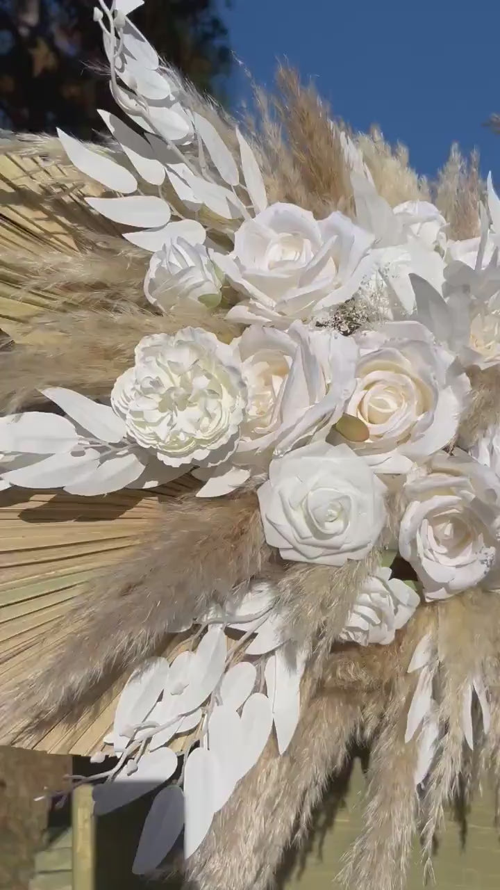 Home Decor Swag Wall Decor Boho Backdrop Arch Arrangements Pampas Grass Nursery Decor White Beige Artificial Dried Flowers Palms Leaves