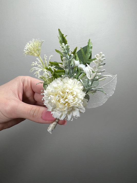 Wedding Boutonniere White Groom Wedding Groomsmen Boutonnière Ivory Decor Artificial Dried Flowers Faux Eucalyptus White Rose Dandelion