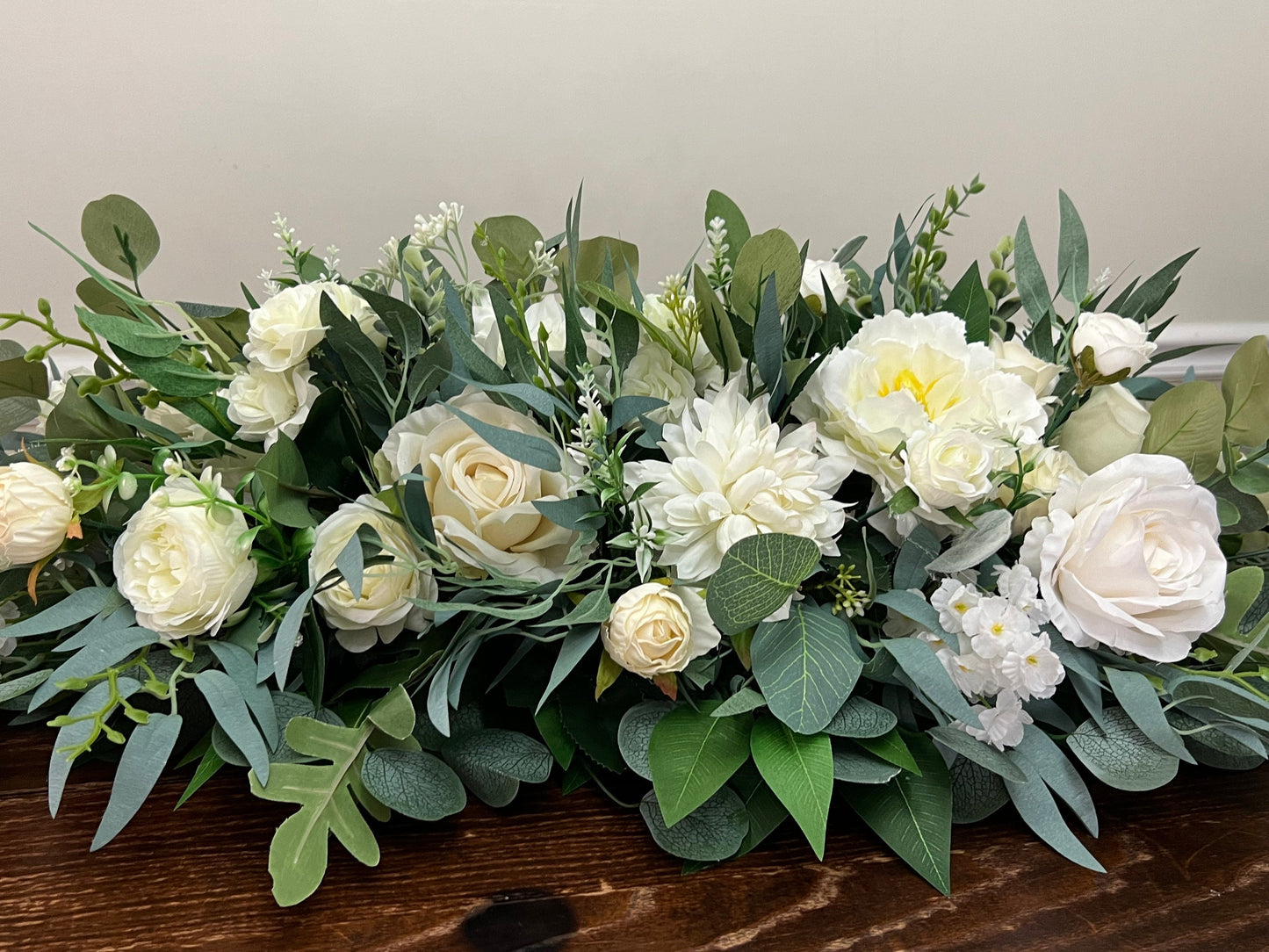 Wedding Sweetheart Decor Table White Ivory Aisle Arrangement Centerpiece Decor White Sweetheart Handmade Artificial Peony Flowers Eucalyptus