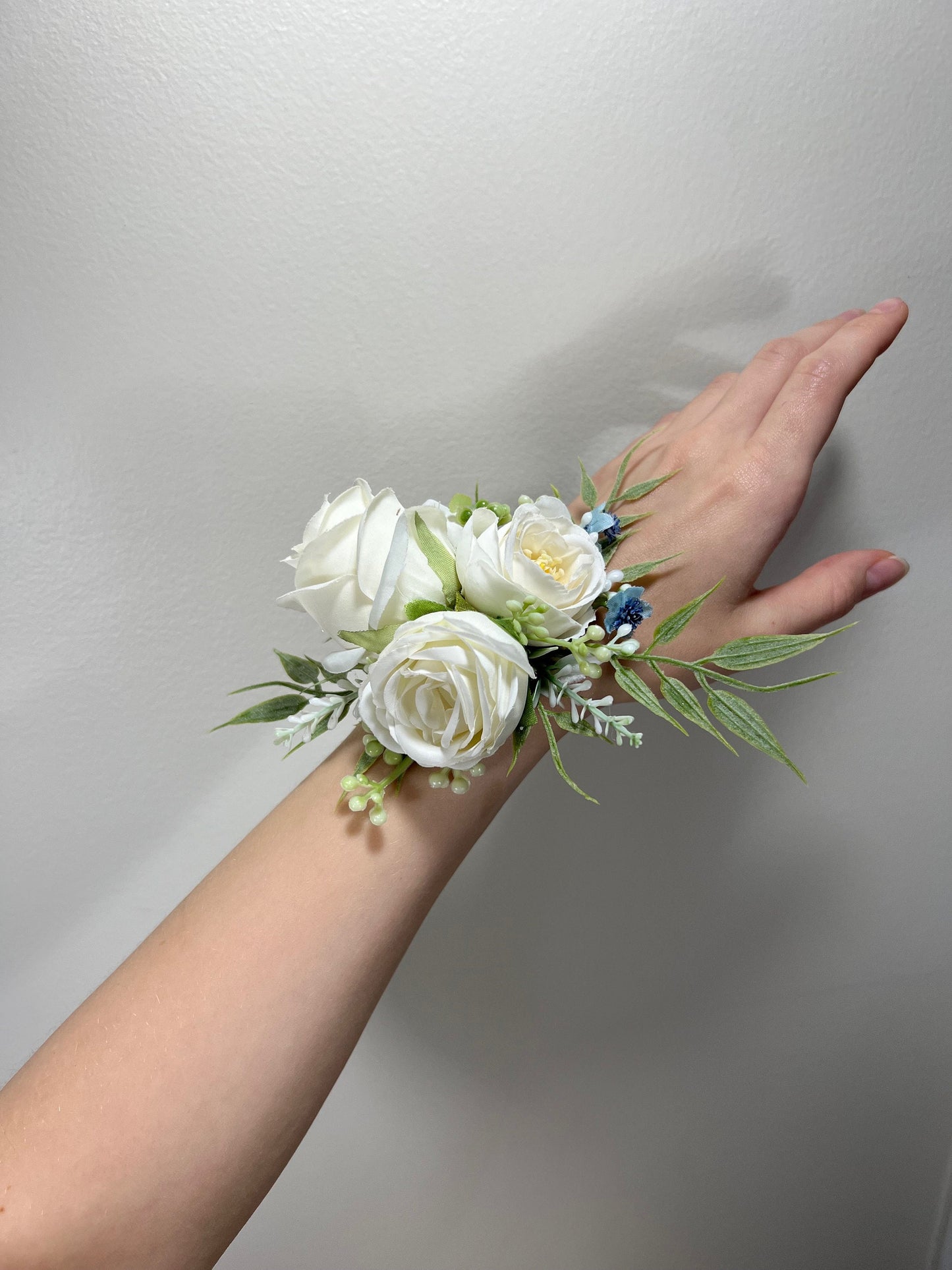 Wedding Corsage White Bridal Ivory Wedding Classic Wrist Corsage Bridesmaids Decor White Wedding Rose Accessories Artificial Flower Corsage