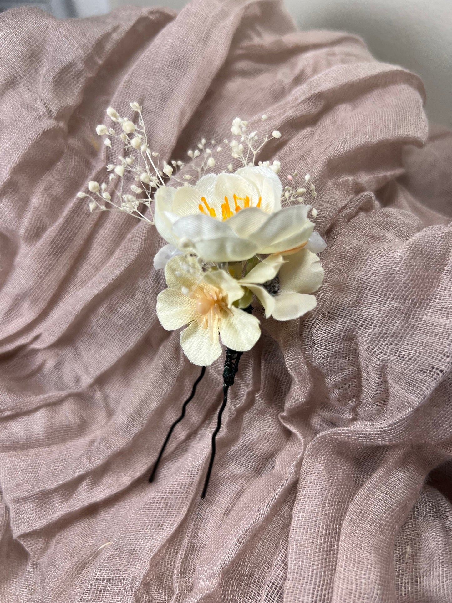 Wedding Hair Pin White Flower Girl Headpiece Floral Bridesmaids Hair Pin Accessories Artificial Dried Flowers Baby Breath Hair Pin Ivory