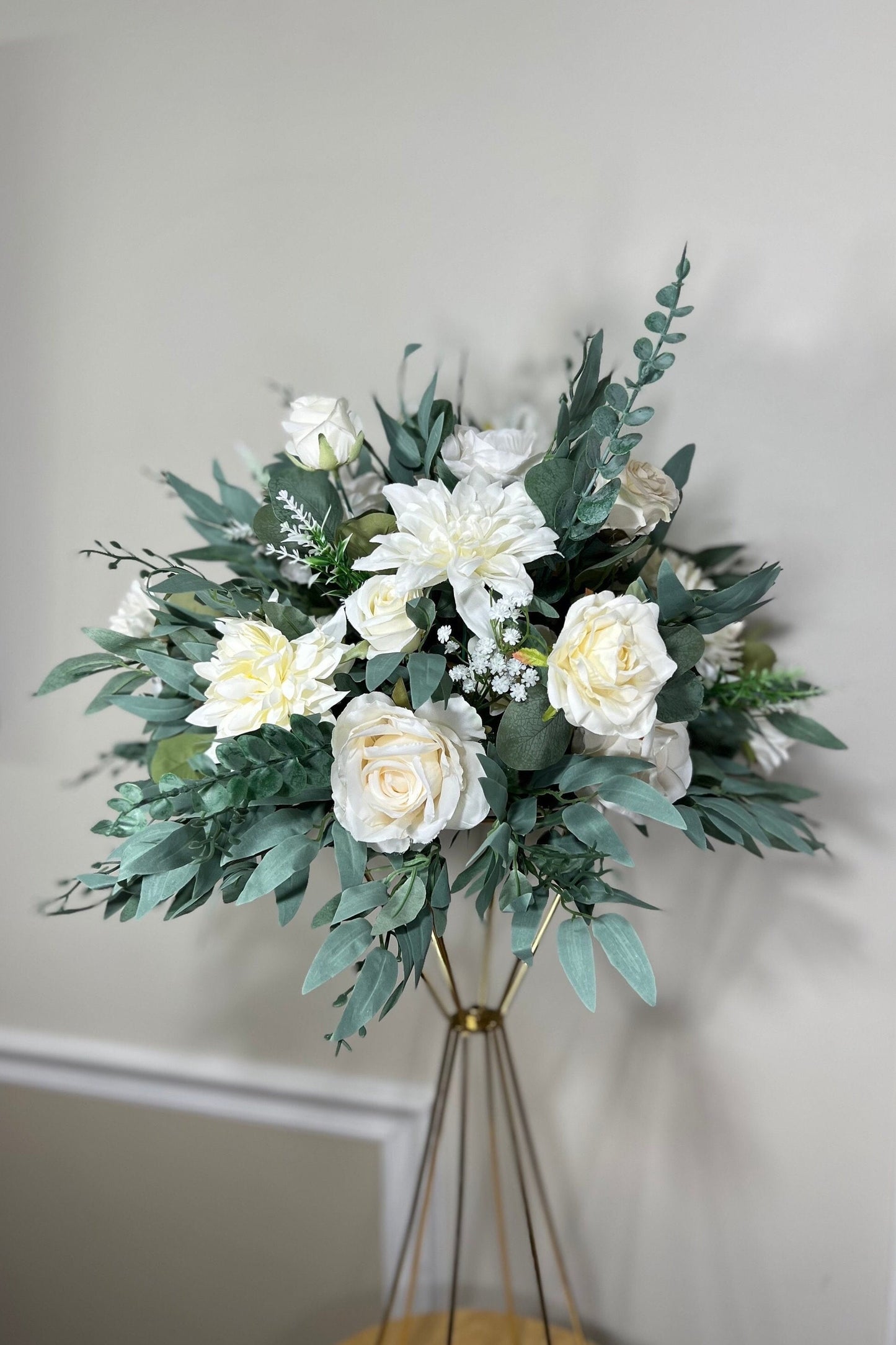 Wedding Centerpiece White Table Flower Ball Decoration Table Centerpiece Barrel White Whiskey Ivory Greenery Eucalyptus Artificial Flower