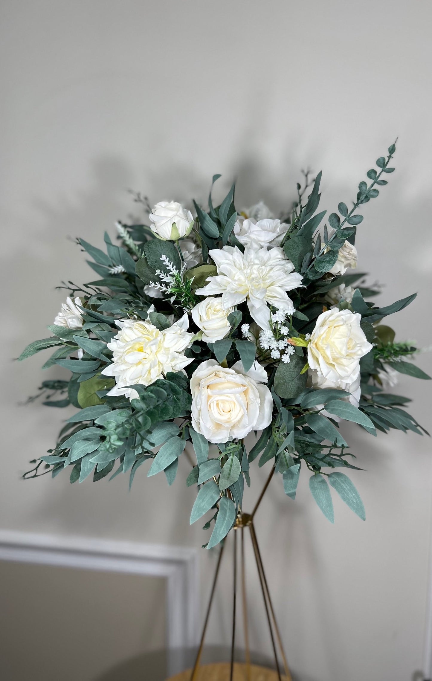 Wedding Centerpiece White Table Flower Ball Decoration Table Centerpiece Barrel White Whiskey Ivory Greenery Eucalyptus Artificial Flower