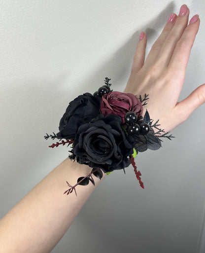 Wedding Bouquet Black Burgundy Gold Skull Bridal Wedding Gothic Halloween Bouquet Bridesmaids Black Skull Spooky Burgundy Fun Bouquet Metal