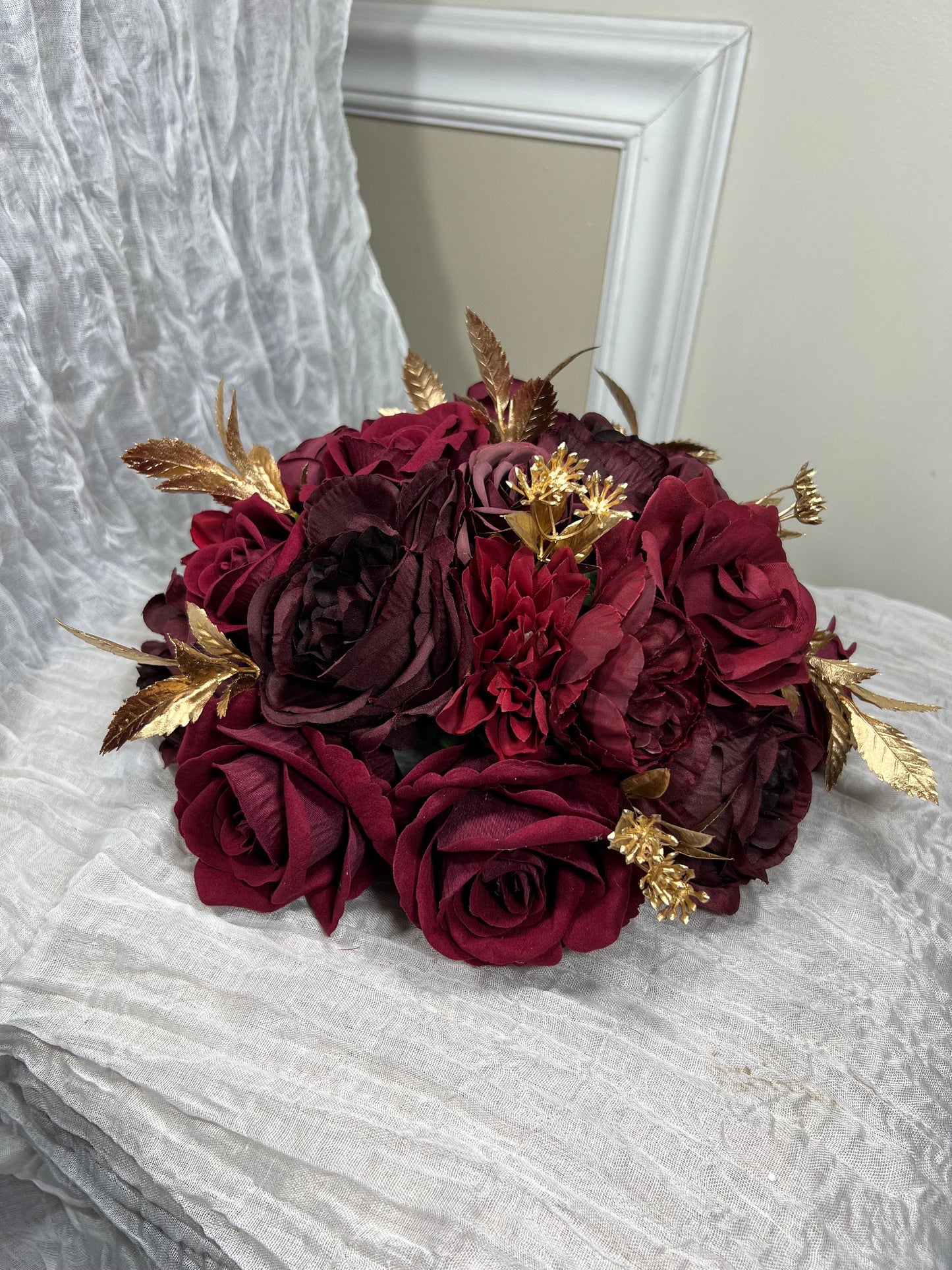 Wedding Centerpiece Burgundy Decor Table Centerpiece Maroon Wedding Gold Table Centerpiece Gold Vase Rustic Burgundy Artificial Flower