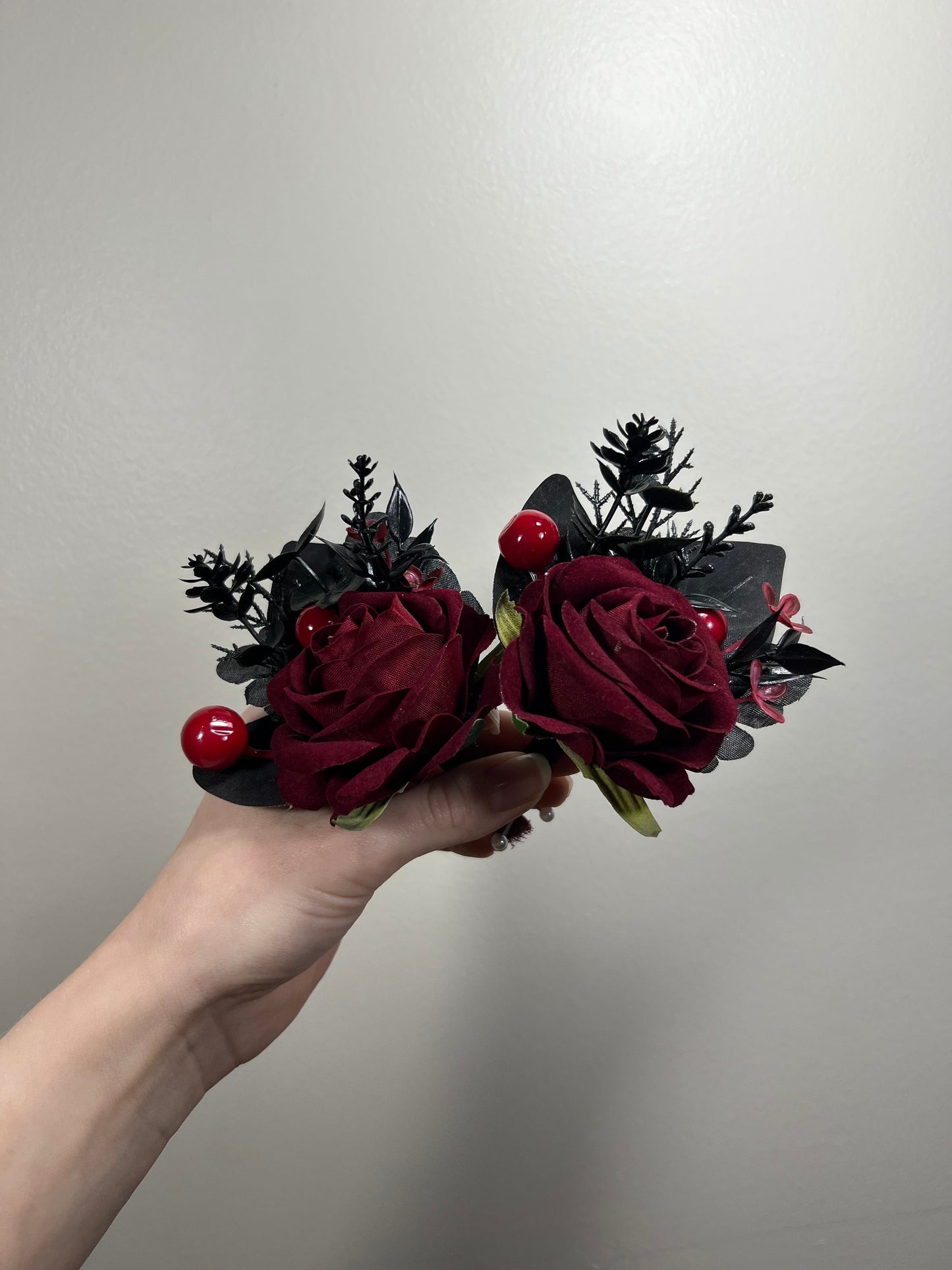 Wedding Black Corsage Burgundy Wedding Gothic Wrist Corsage Bridesmaids Corsage Mom Black Boutonniere Burgundy Accessories