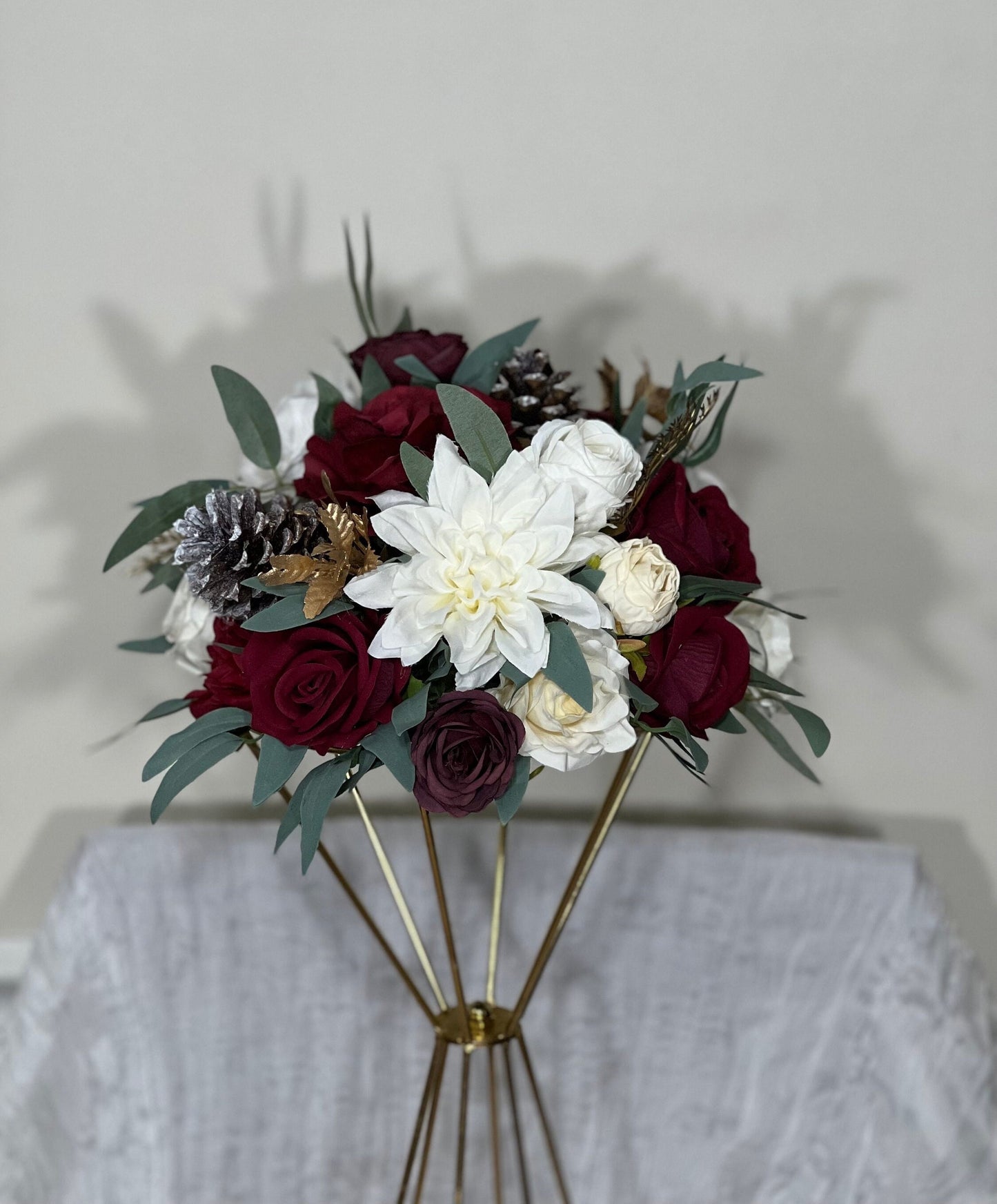 Wedding Burgundy Centerpiece Christmas Table Flower Ball Decoration White Table Centerpiece Barrel White Whiskey Winter Ivory Burgundy