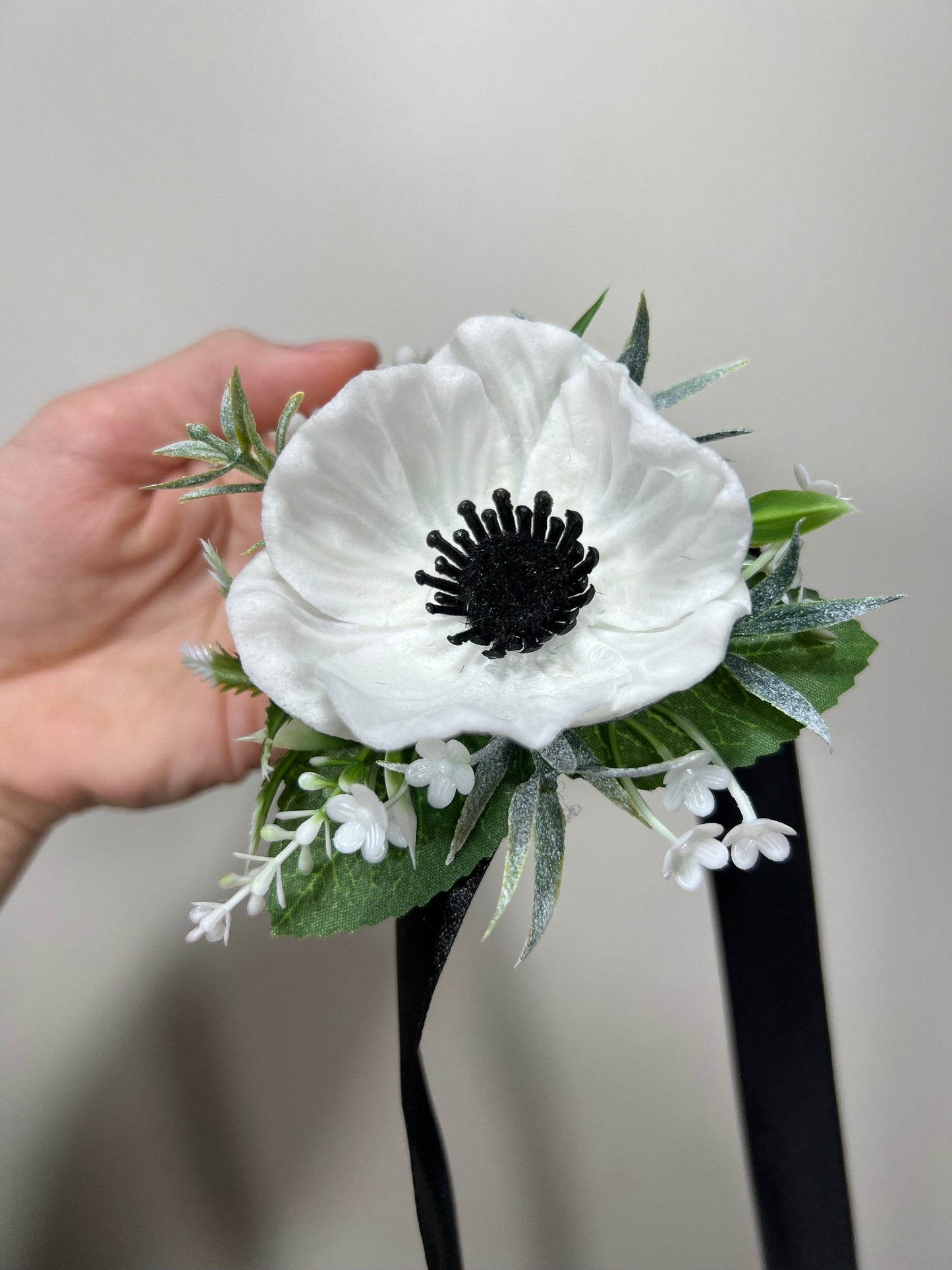 Anemone Corsage Wedding White Wrist Corsage Anemone Bridesmaids Corsage Ivory Mom Corsage Accessories Artificial Flowers White Anemone