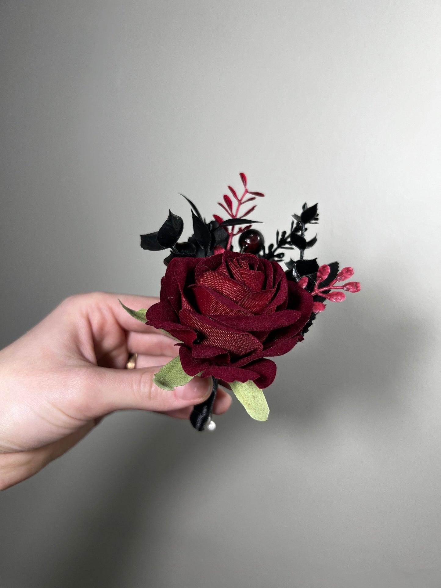 Wedding Boutonniere Burgundy Groom Black Boutonnières Gold Black Groomsmen Gothic Artificial Flowers Boutonnière Halloween Red Boutonniere