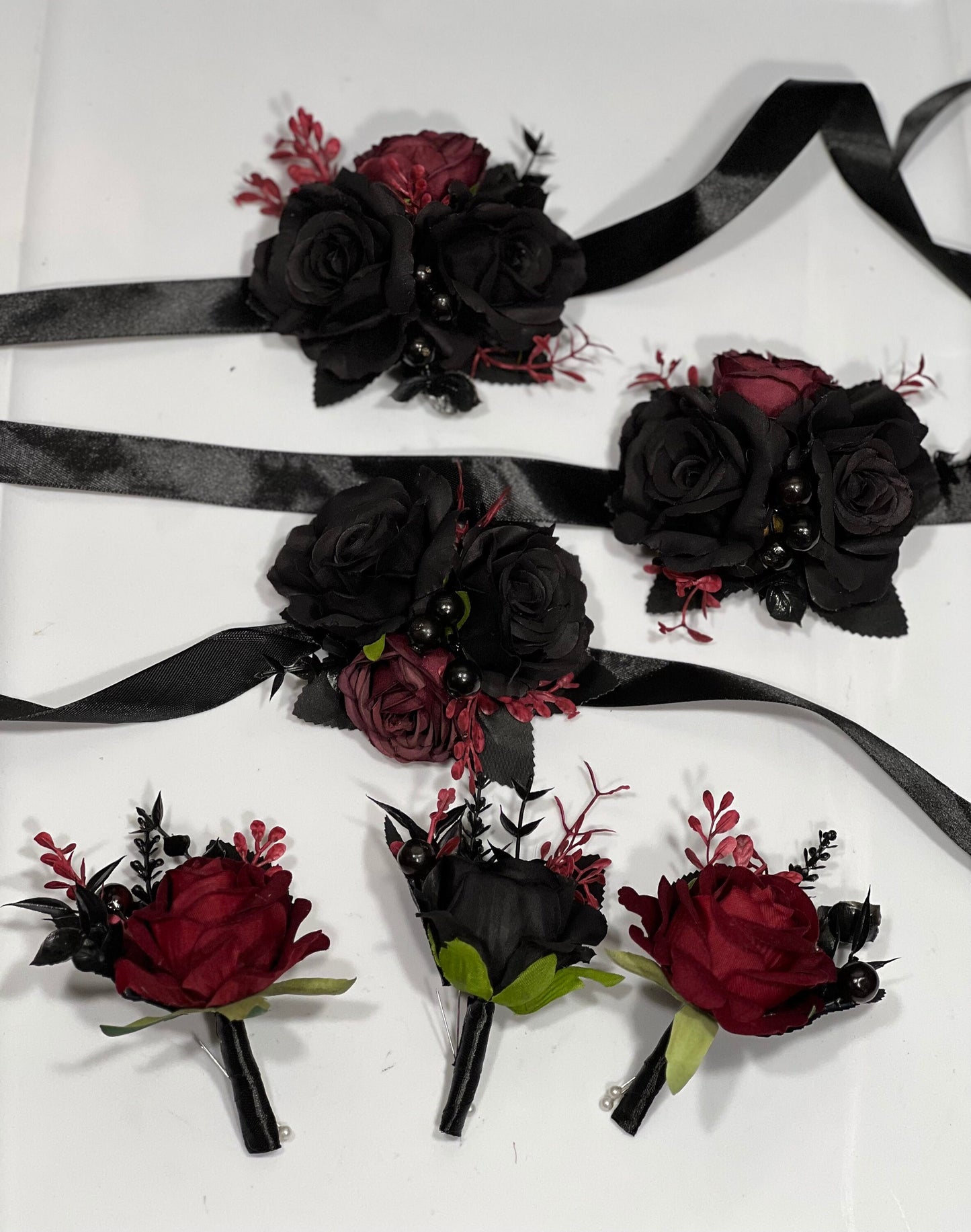 Wedding Boutonniere Burgundy Groom Black Boutonnières Gold Black Groomsmen Gothic Artificial Flowers Boutonnière Halloween Red Boutonniere