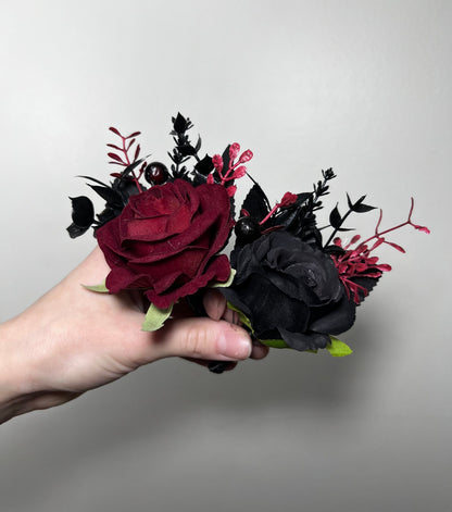 Wedding Bouquet Black Burgundy Gold Skull Bridal Wedding Gothic Halloween Bouquet Bridesmaids Black Skull Spooky Burgundy Fun Bouquet Metal