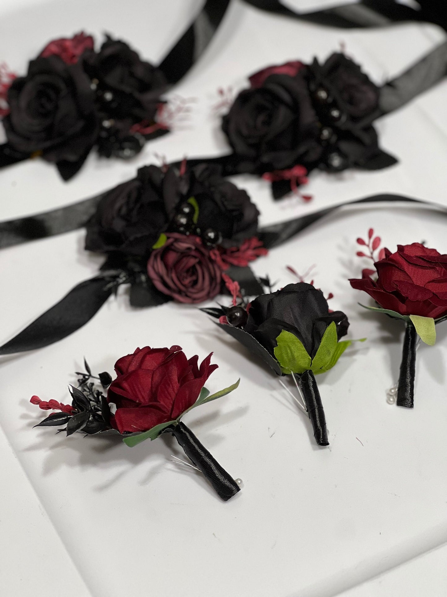 Wedding Boutonniere Burgundy Groom Black Boutonnières Gold Black Groomsmen Gothic Artificial Flowers Boutonnière Halloween Red Boutonniere